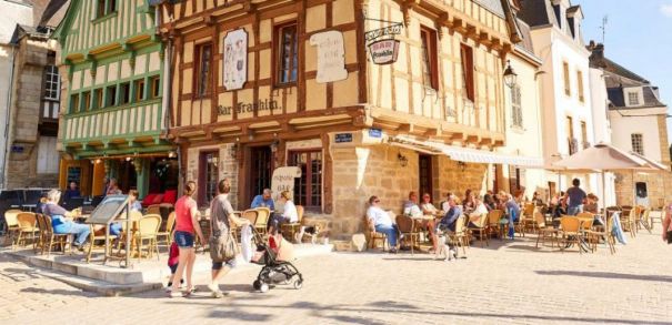 place saint sauveur st goustan - alexandre lamoureux - baie de quiberon tourisme